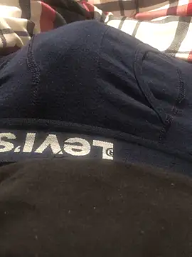 Snapshot of darksmoke011 chatting on 02/22/25, 04:18 darksmoke011 online show from 02/22/25, 04:18