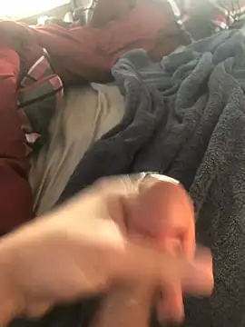 Snapshot of darksmoke011 chatting on 03/21/25, 10:06 darksmoke011 online show from 03/21/25, 10:06