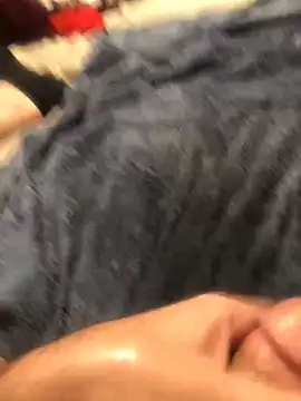 Snapshot of darksmoke011 chatting on 09/21/25, 04:14 darksmoke011 online show from 09/21/25, 04:14