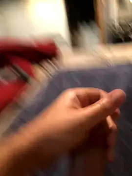 Snapshot of darksmoke011 chatting on 09/30/25, 10:04 darksmoke011 online show from 09/30/25, 10:04