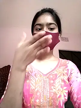 Arisha- online show from 12/17/25, 10:32