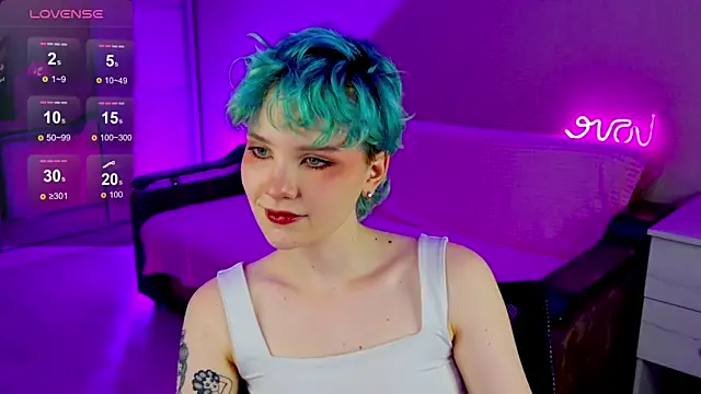 School Love online show from 12/09/24, 04:15