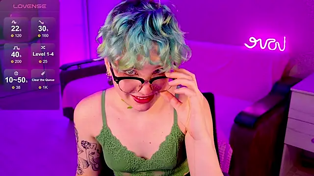 School Love online show from 12/27/24, 04:21