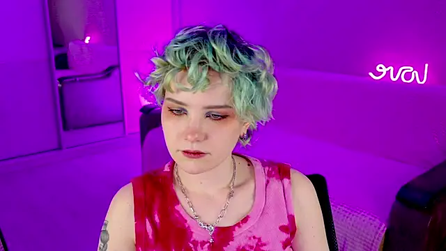 School Love online show from 02/03/25, 04:20