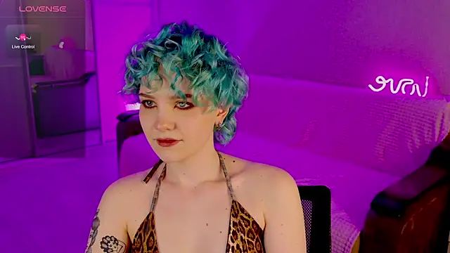 School Love online show from 02/14/25, 01:08