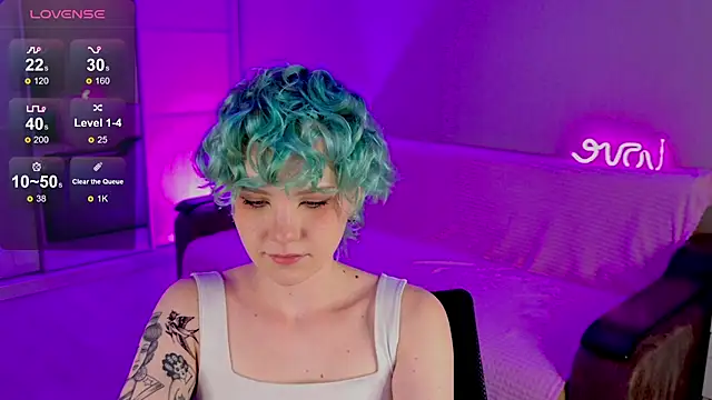 School Love online show from 02/23/25, 01:10