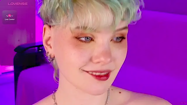 School Love online show from 03/12/25, 04:13