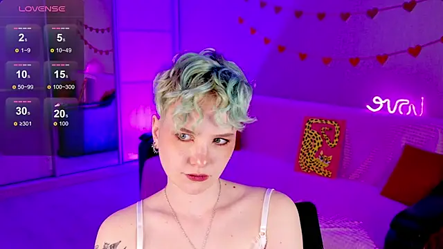 School Love online show from 03/16/25, 04:12