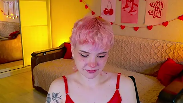 School Love online show from 09/28/25, 11:26