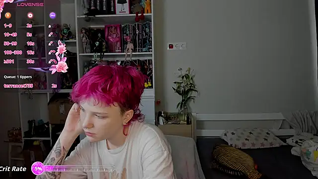 School Love online show from 12/23/25, 07:39