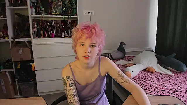 School Love online show from 03/19/26, 07:12