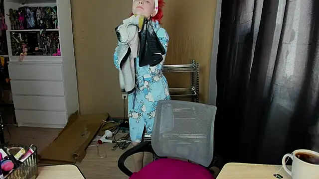 School Love online show from 04/17/26, 07:11