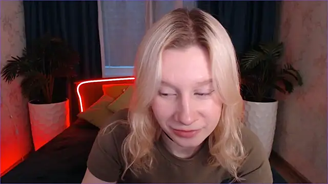 EnigmaSee online show from 11/26/25, 09:32