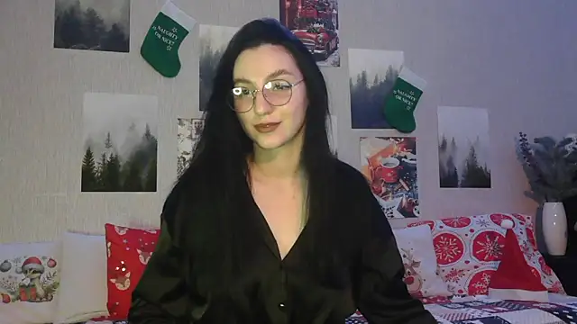 Fluffy Tiffy online show from 12/26/24, 02:01