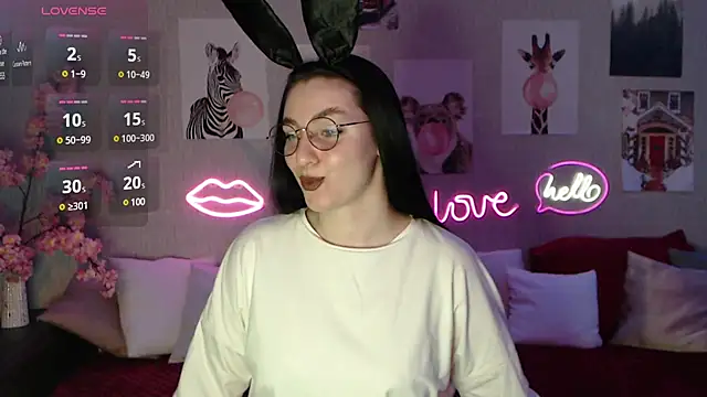 Fluffy Tiffy online show from 02/13/25, 12:57