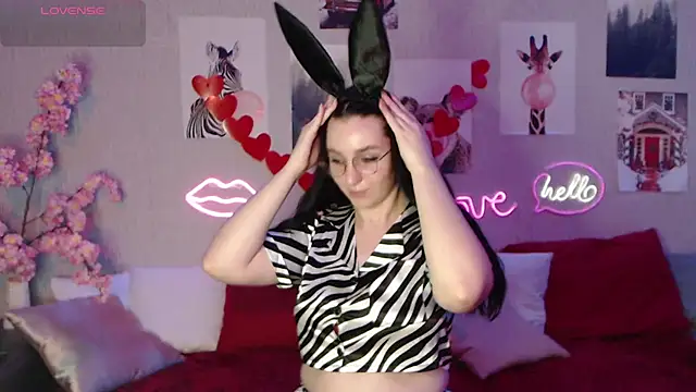 Fluffy Tiffy online show from 02/15/25, 04:03