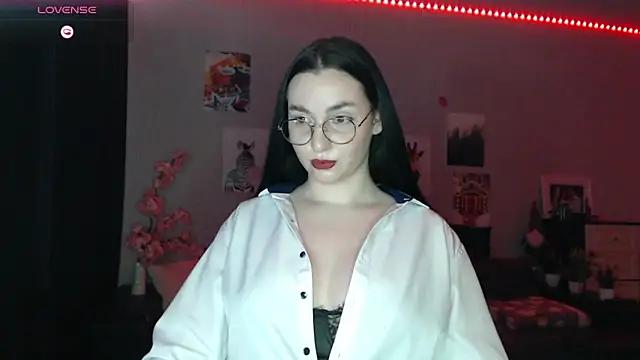 Fluffy Tiffy online show from 03/19/25, 04:03