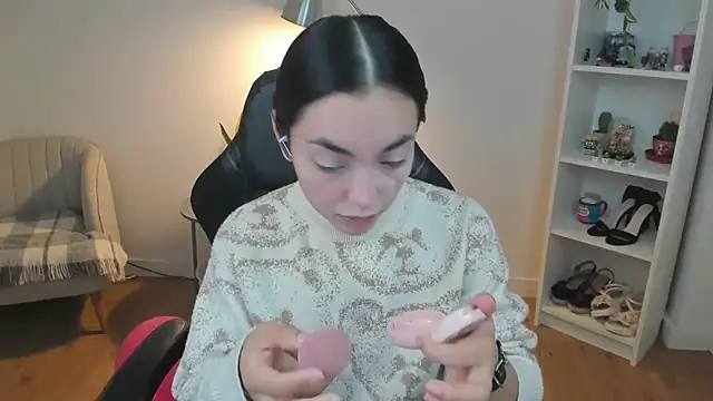  BellaEvans  online show from 03/20/26, 05:56