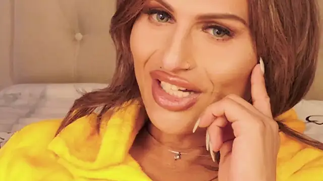 Snapshot of xprettysmilex chatting on 12/18/24, 10:13 xprettysmilex online show from 12/18/24, 10:13