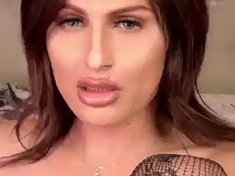 Snapshot of xprettysmilex chatting on 01/23/25, 02:12 xprettysmilex online show from 01/23/25, 02:12