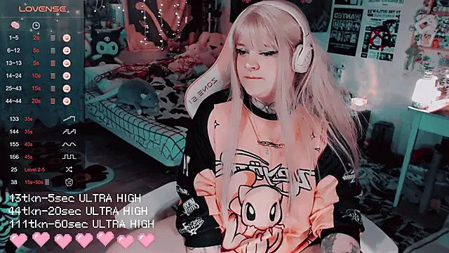 noori  hope online show from 11/21/25, 09:35