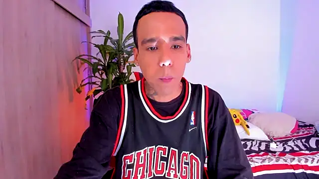 aldrinwhite online show from 05/07/26, 06:02