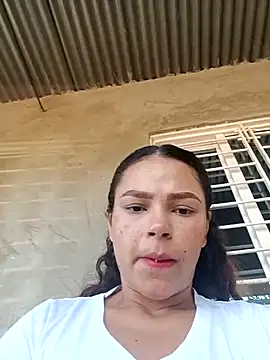 Mommy-Hot online show from 02/21/25, 01:44