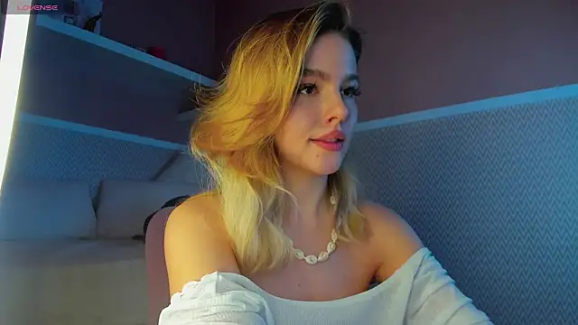 Snapshot of Anna_Robinson chatting on 01/31/25, 07:18 Anna Robinson online show from 01/31/25, 07:18