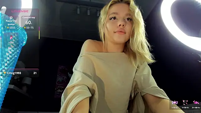 Snapshot of Anna_Robinson chatting on 09/11/25, 01:28 Anna Robinson online show from 09/11/25, 01:28