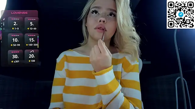 Anna Robinson online show from 04/01/26, 01:39