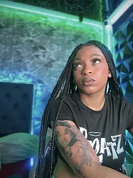 Melany Williams online show from 09/13/25, 01:00