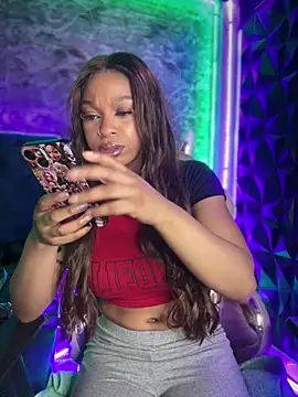 Melany Williams online show from 09/30/25, 01:16