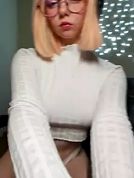 DanaWard online show from 12/22/24, 08:03