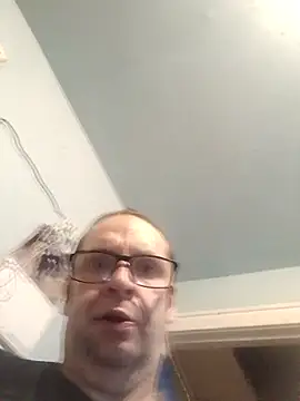 Snapshot of fastesttongue1680 chatting on 04/02/26, 03:48 fastesttongue1680 online show from 04/02/26, 03:48