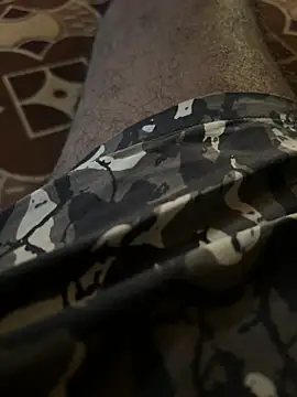 Snapshot of A-mira chatting on 03/23/25, 05:10 A-mira online show from 03/23/25, 05:10