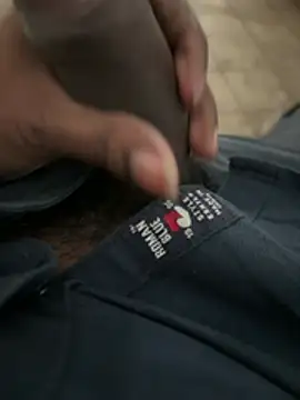 Snapshot of A-mira chatting on 02/18/26, 11:06 A-mira online show from 02/18/26, 11:06