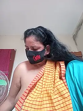 Snapshot of Neha-Roy chatting on 06/21/26, 06:27 Neha-Roy online show from 06/21/26, 06:27