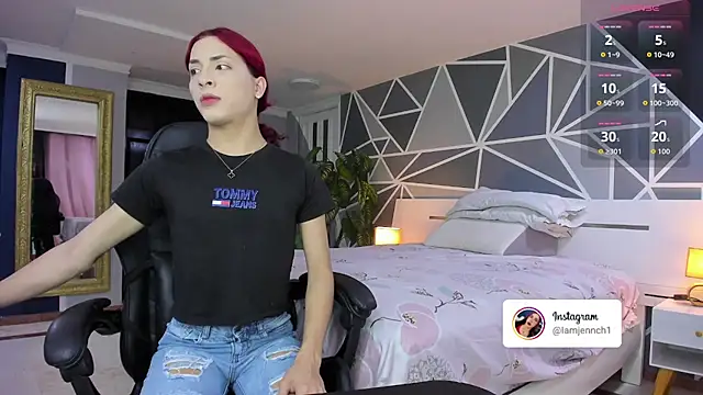 charolbruce 1 online show from 10/14/25, 11:33