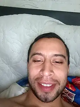 Snapshot of Mich_Stev9524 chatting on 11/15/25, 02:57 Mich Stev9524 online show from 11/15/25, 02:57