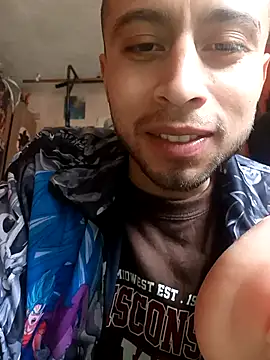 Snapshot of Mich_Stev9524 chatting on 11/20/25, 07:57 Mich Stev9524 online show from 11/20/25, 07:57