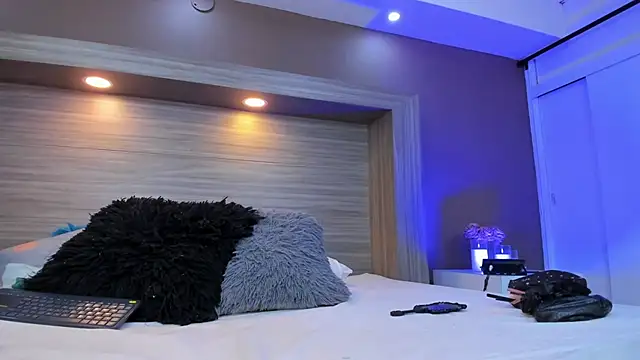 AbigailWilliams  online show from 06/25/26, 11:04
