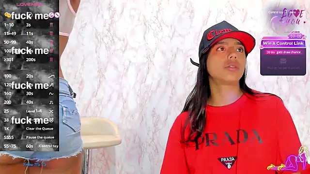 Snapshot of BarbieHotLaura chatting on 01/12/25, 11:58 BarbieHotLaura online show from 01/12/25, 11:58