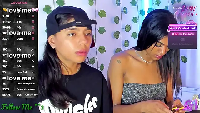 Snapshot of BarbieHotLaura chatting on 01/19/25, 05:58 BarbieHotLaura online show from 01/19/25, 05:58