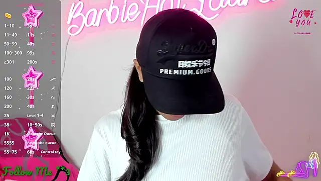 Snapshot of BarbieHotLaura chatting on 03/17/25, 06:11 BarbieHotLaura online show from 03/17/25, 06:11