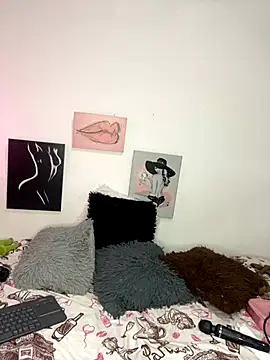 BarbieHotLaura online show from 11/29/25, 02:58