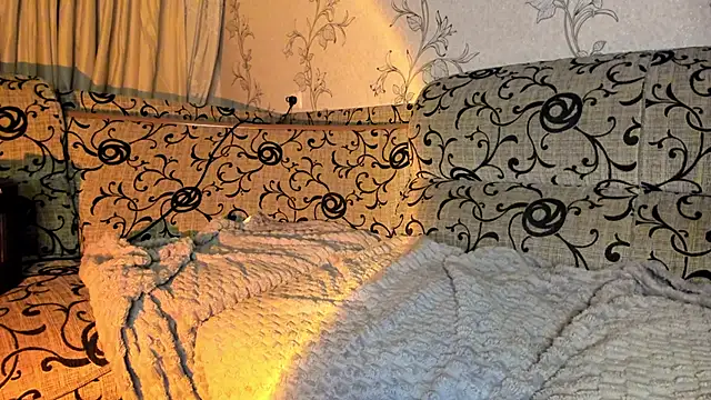 insanely-sweet online show from 12/28/24, 04:20