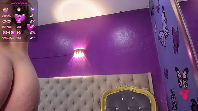 Snapshot of LittleCheerry chatting on 03/02/25, 09:10 LittleCheerry online show from 03/02/25, 09:10