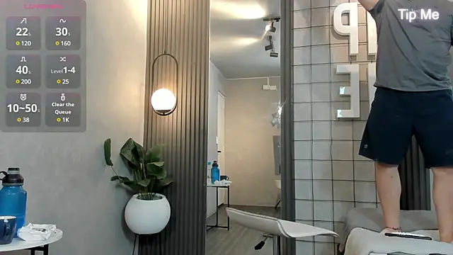 Ryan Hunt online show from 02/25/25, 12:24