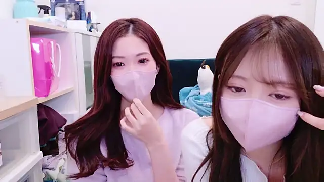 oxo yuna oxo online show from 01/03/25, 12:41