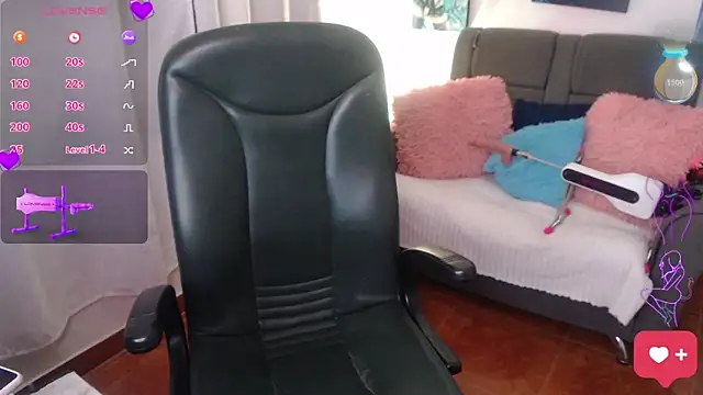 Snapshot of yeliana_sexxy chatting on 02/05/25, 08:04 yeliana sexxy online show from 02/05/25, 08:04